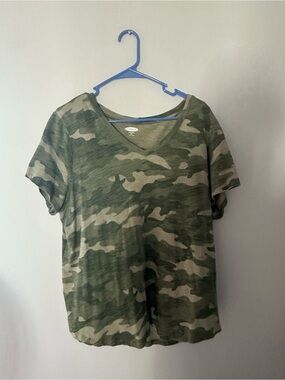 Old Navy - Olive Green Camo Tee